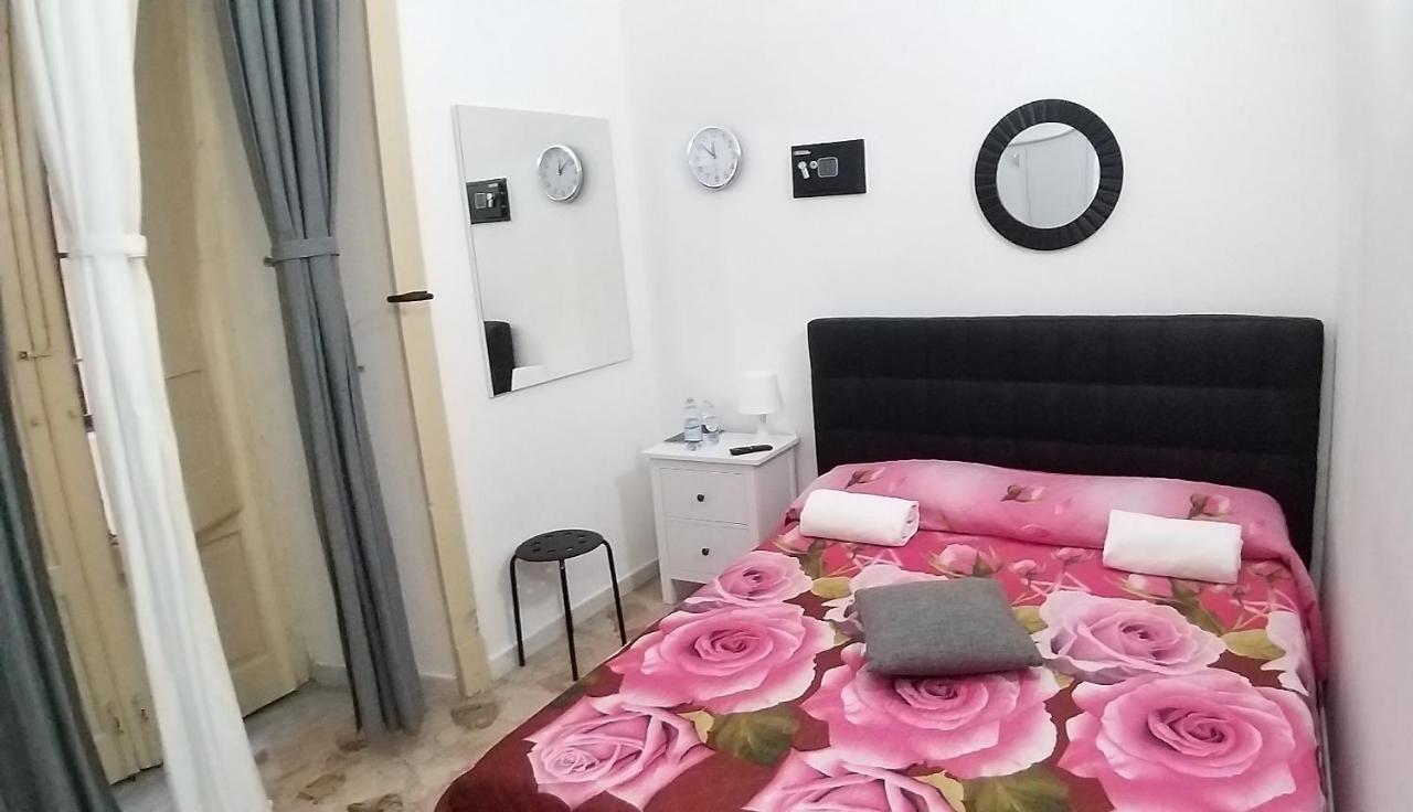شقة Exclusive House Center كاتانيا المظهر الخارجي الصورة